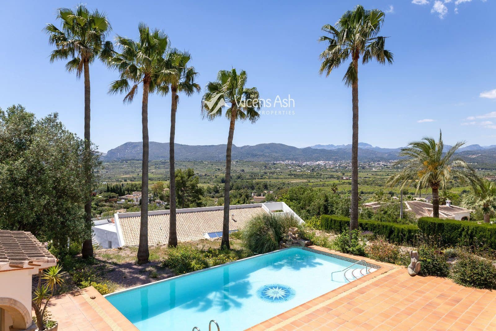 5 soverom Hus til salgs i Javea / Xabia med svømmebasseng garasje - € 1 500 000 (Ref: 9863569)