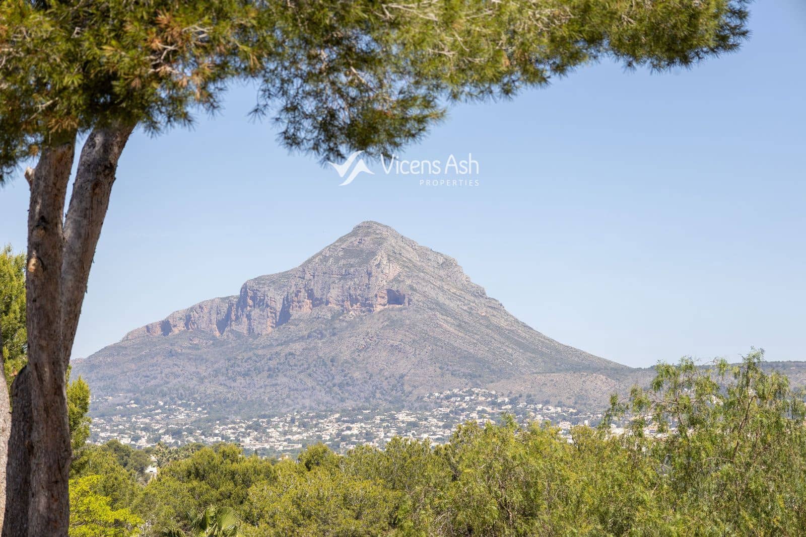4 quarto Casa em Banda para venda em Javea / Xabia com piscina - 599 000 € (Ref: 9863570)