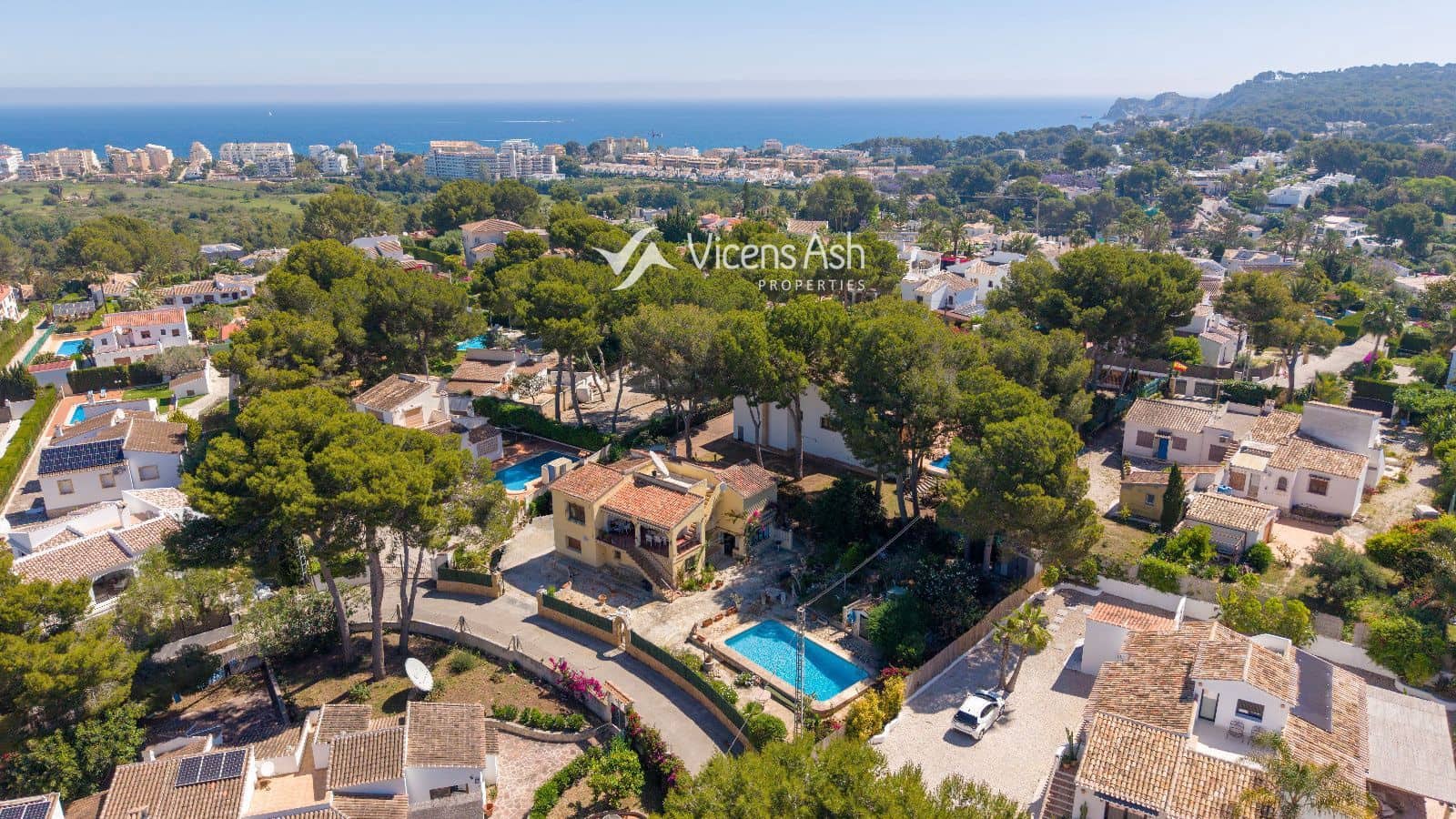 4 quarto Casa em Banda para venda em Javea / Xabia com piscina - 599 000 € (Ref: 9863570)