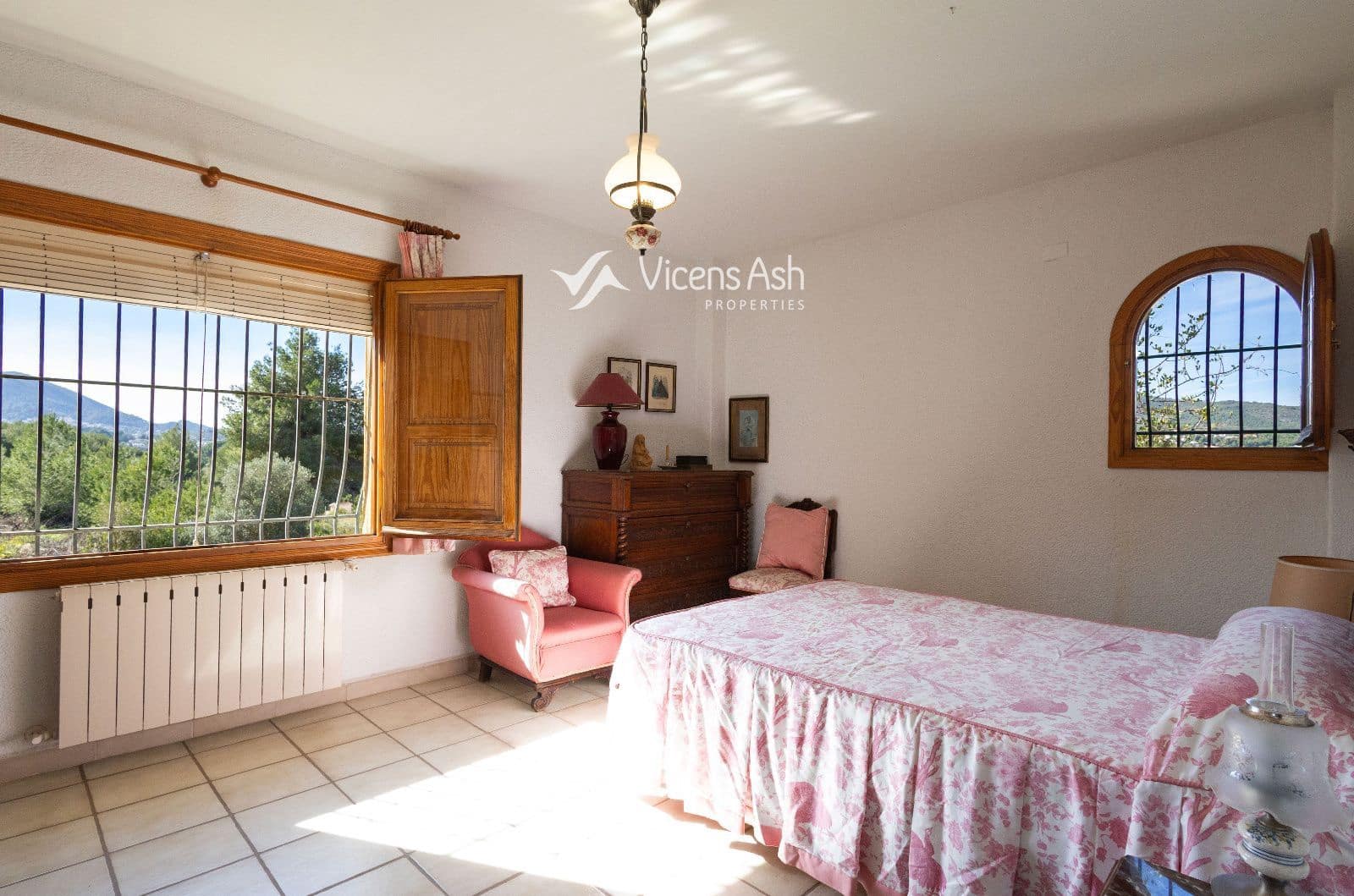 4 soverom Hus til salgs i Javea / Xabia med svømmebasseng garasje - € 1 840 000 (Ref: 9866107)