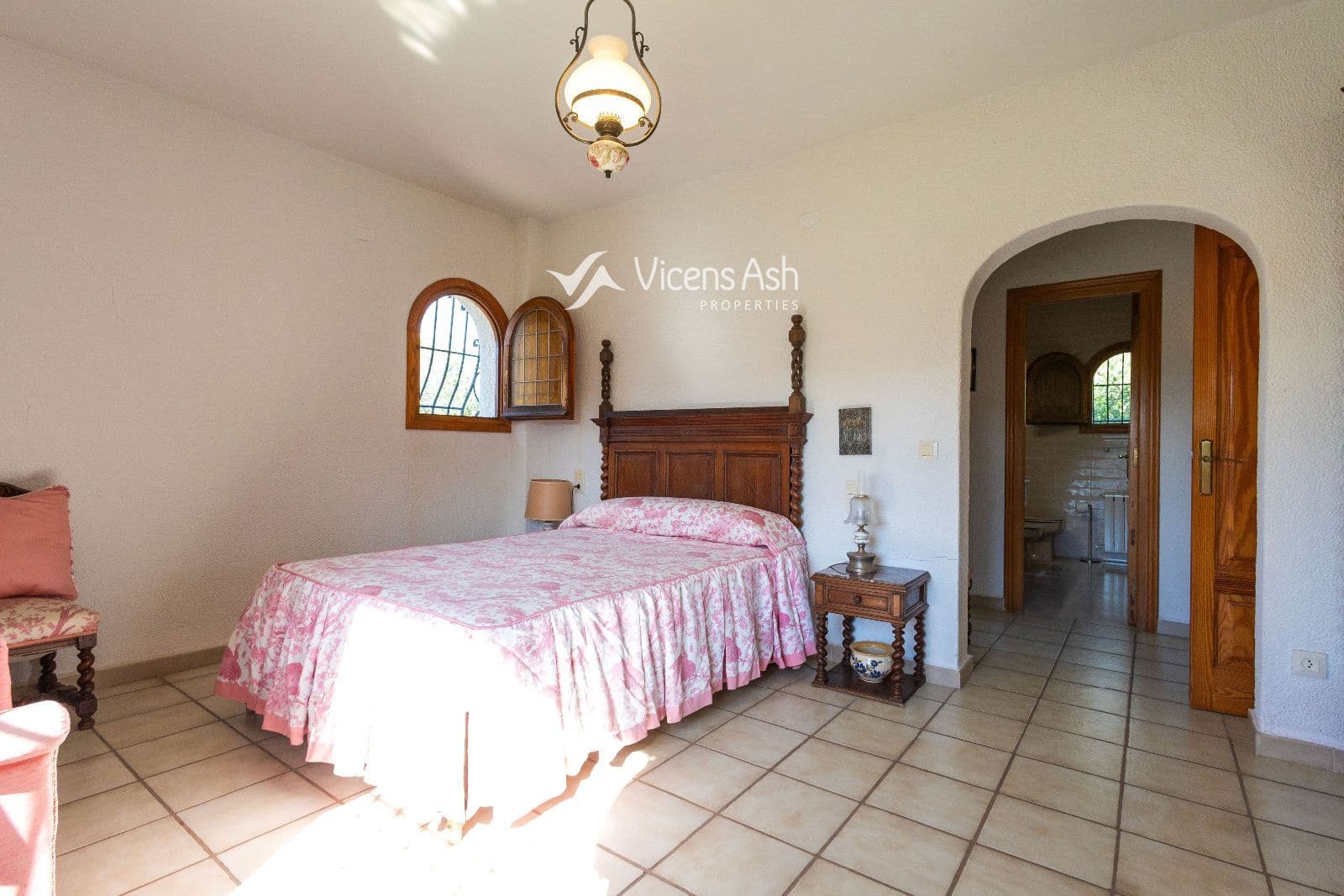 4 soverom Hus til salgs i Javea / Xabia med svømmebasseng garasje - € 1 840 000 (Ref: 9866107)