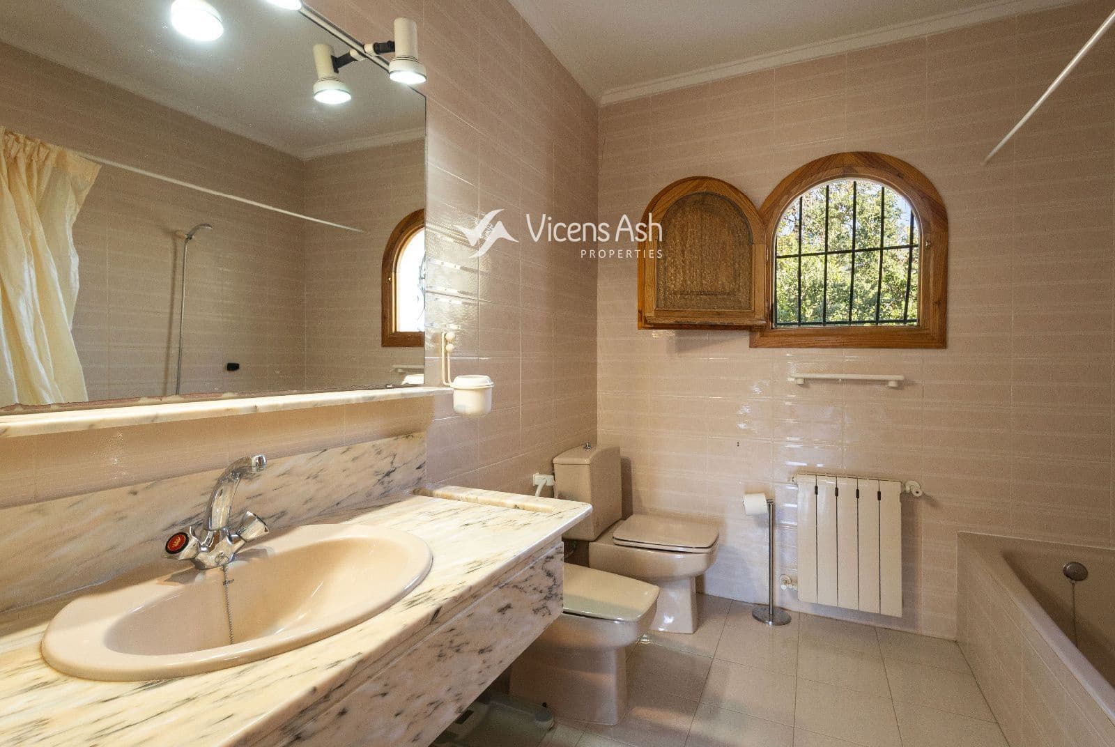 4 soverom Hus til salgs i Javea / Xabia med svømmebasseng garasje - € 1 840 000 (Ref: 9866107)