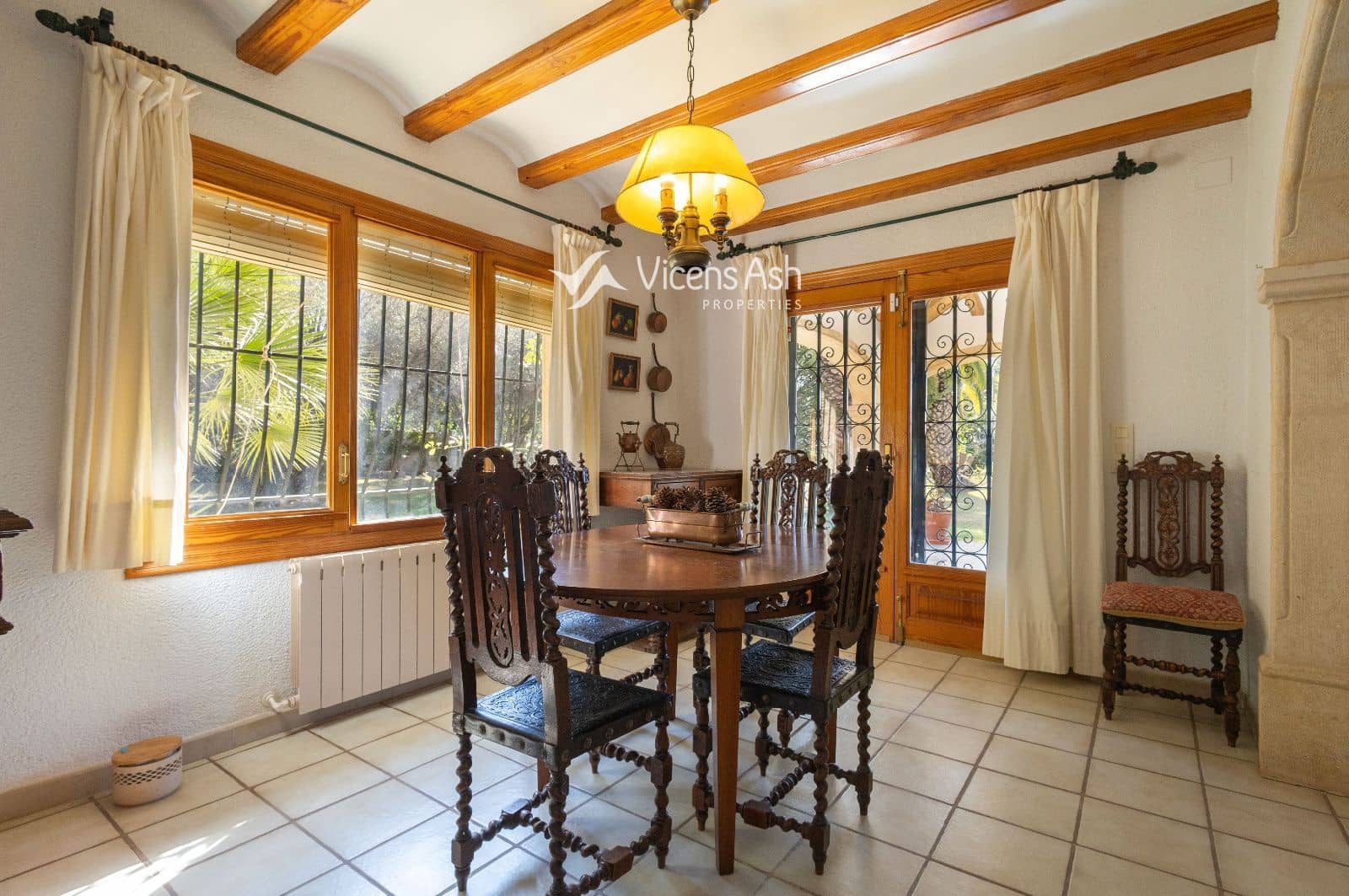 4 soverom Hus til salgs i Javea / Xabia med svømmebasseng garasje - € 1 840 000 (Ref: 9866107)