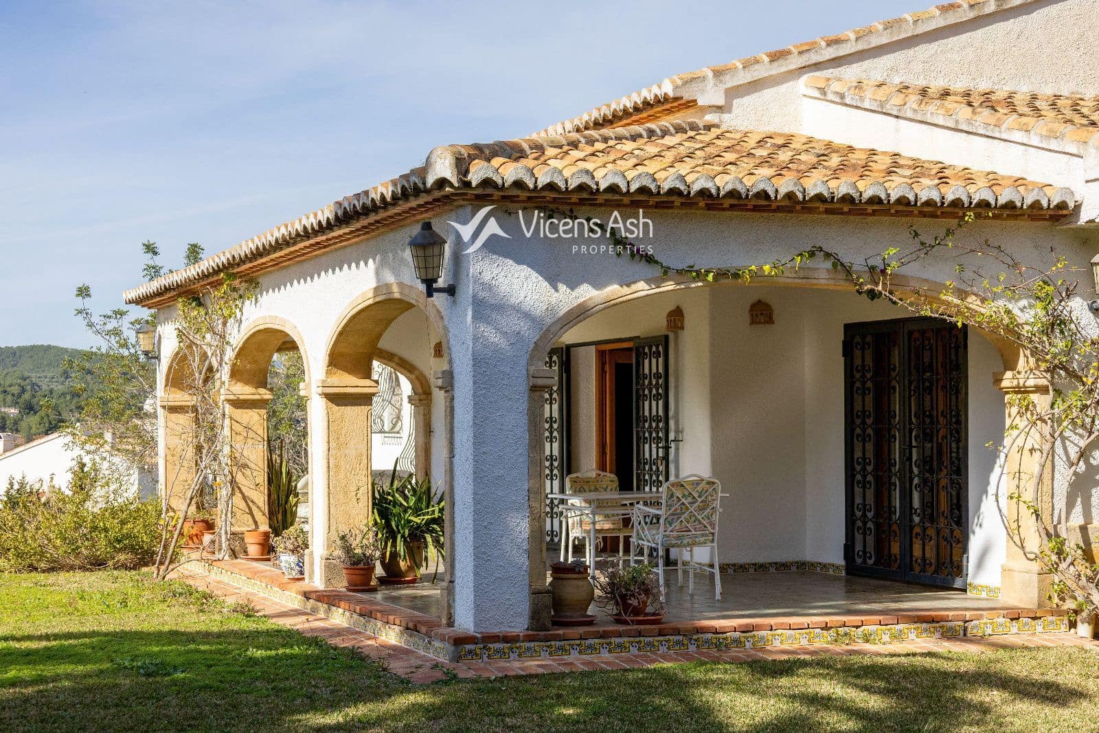 4 soverom Hus til salgs i Javea / Xabia med svømmebasseng garasje - € 1 840 000 (Ref: 9866107)