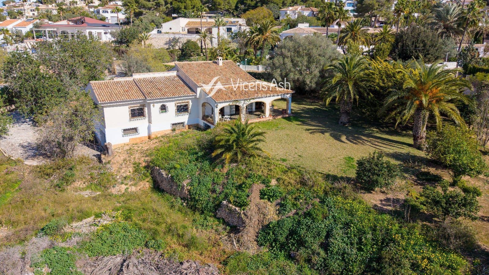 4 soverom Hus til salgs i Javea / Xabia med svømmebasseng garasje - € 1 840 000 (Ref: 9866107)