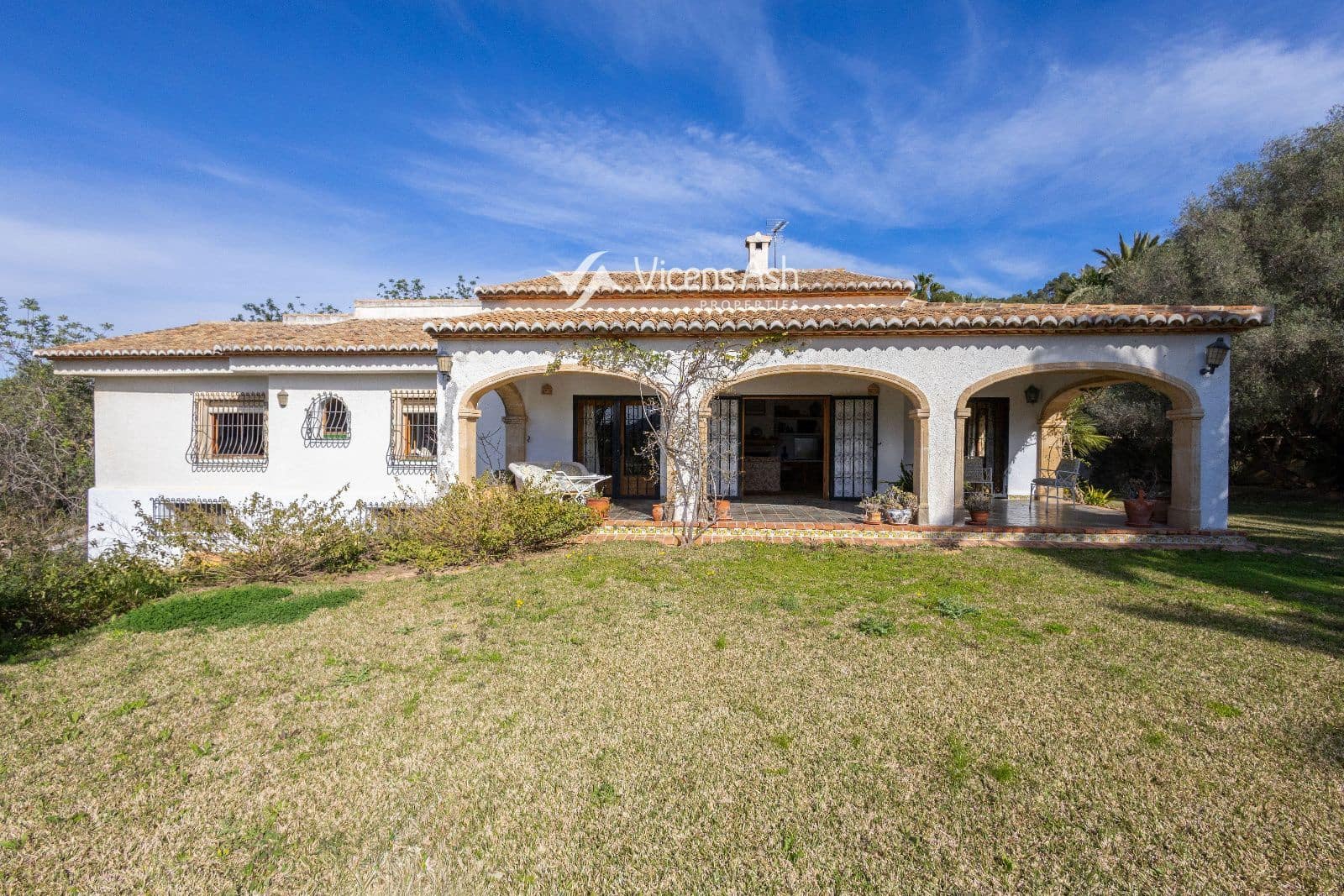 4 soverom Hus til salgs i Javea / Xabia med svømmebasseng garasje - € 1 840 000 (Ref: 9866107)