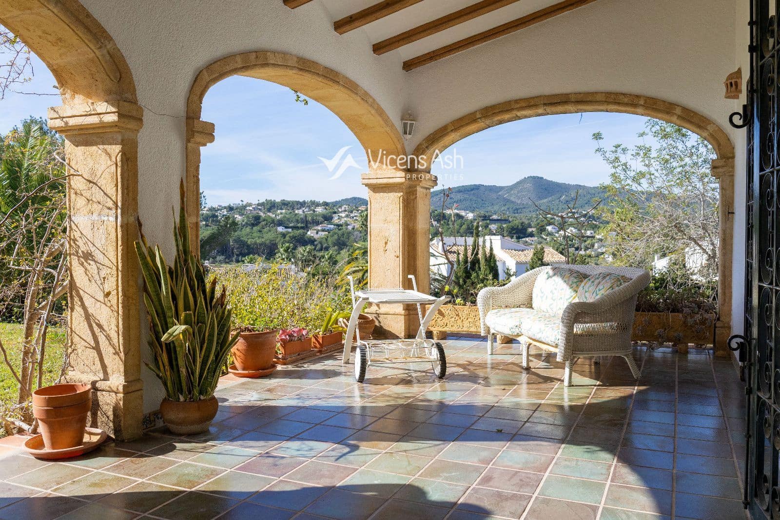 4 soverom Hus til salgs i Javea / Xabia med svømmebasseng garasje - € 1 840 000 (Ref: 9866107)