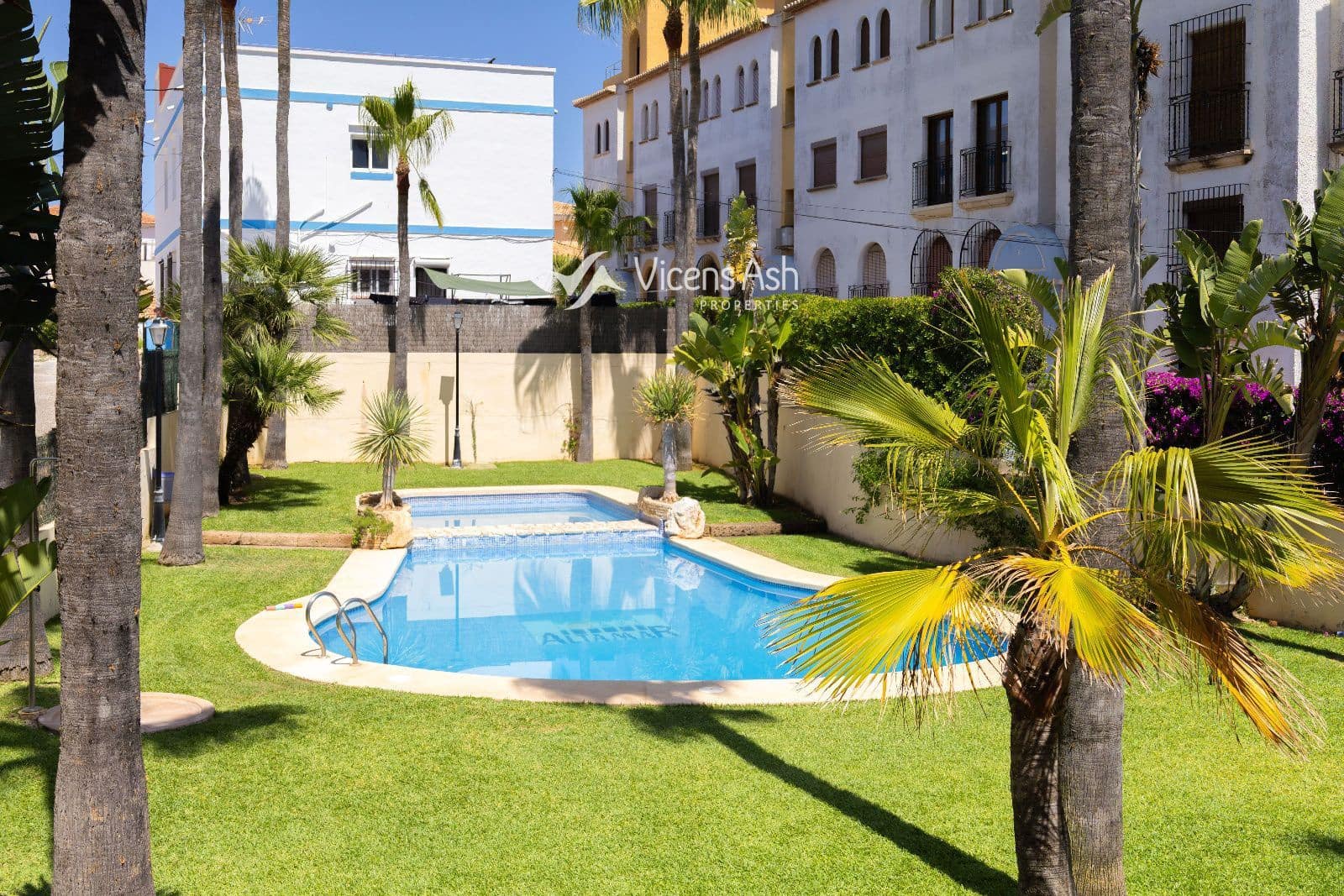 3 quarto Casa em Banda para venda em Javea / Xabia com piscina - 420 000 € (Ref: 9908968)