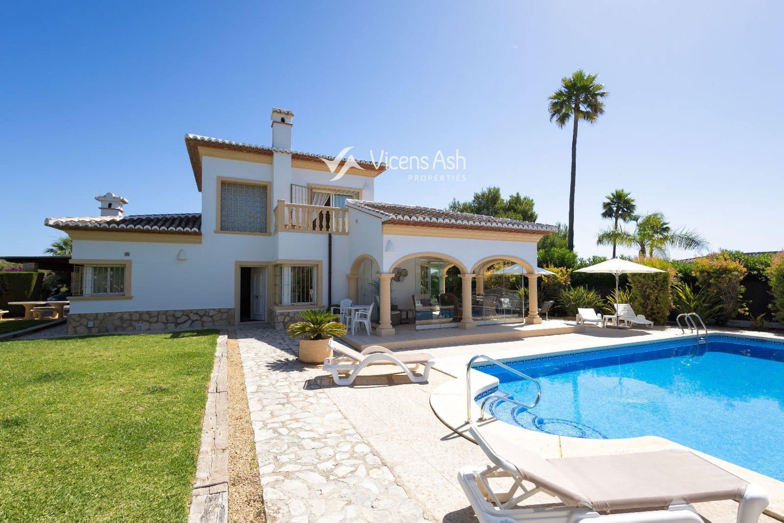 3 quarto Casa em Banda para venda em Javea / Xabia com piscina garagem - 720 000 € (Ref: 9928500)