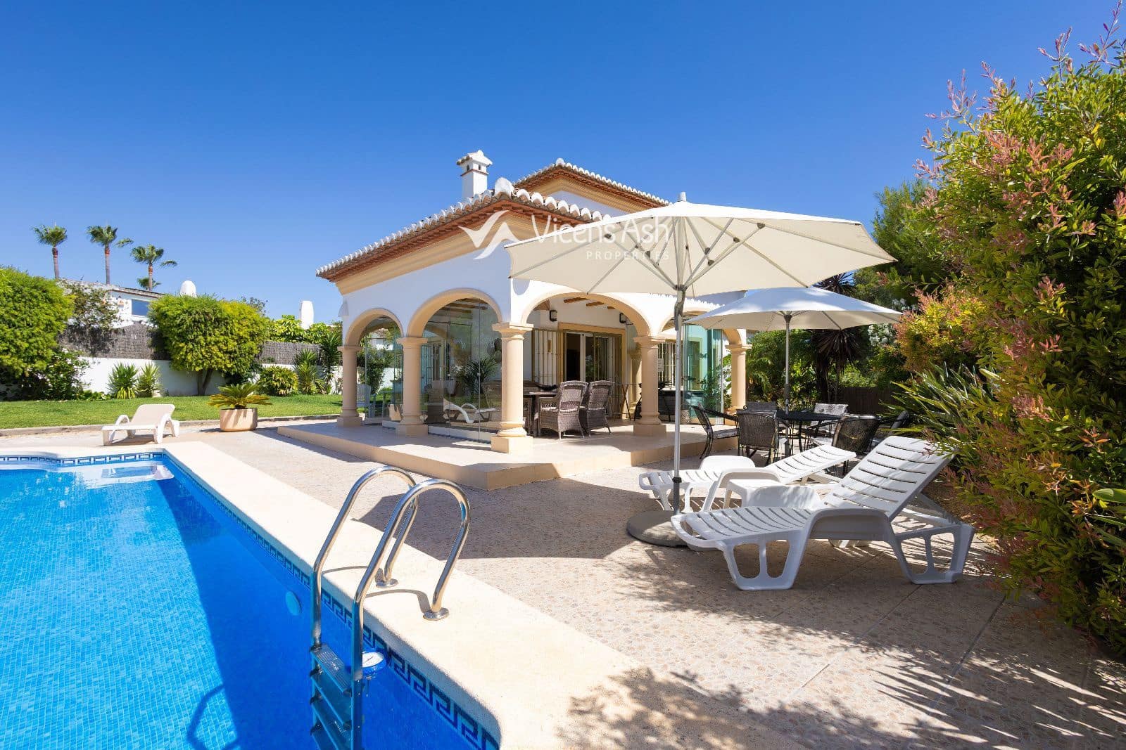 3 quarto Casa em Banda para venda em Javea / Xabia com piscina garagem - 720 000 € (Ref: 9928500)