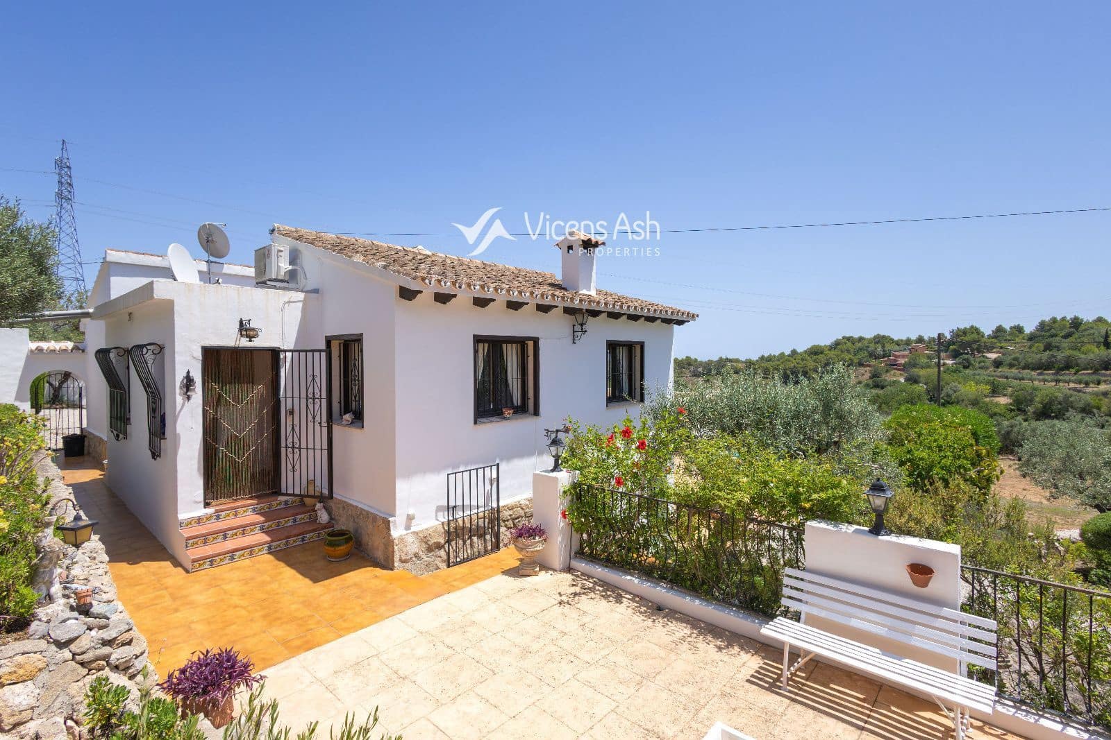 3 quarto Casa em Banda para venda em Gata de Gorgos com piscina garagem - 650 000 € (Ref: 9937143)
