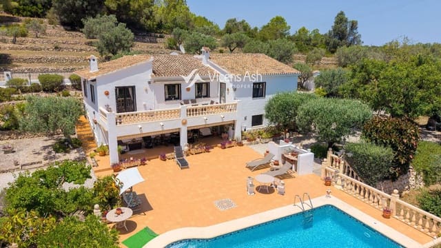 3 quarto Casa em Banda para venda em Gata de Gorgos com piscina garagem - 650 000 € (Ref: 9937143)