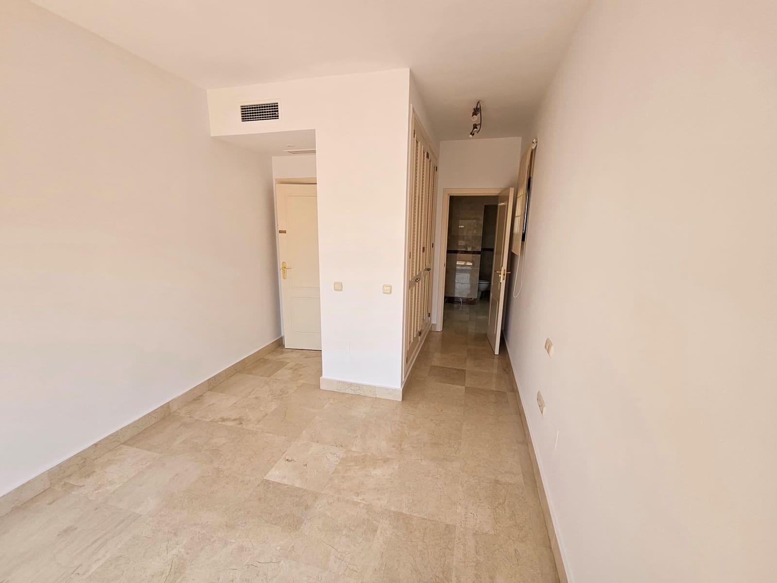 3 camera da letto Appartamento da affittare in Marbella con piscina garage - 3.900 € (Rif: 10021406)