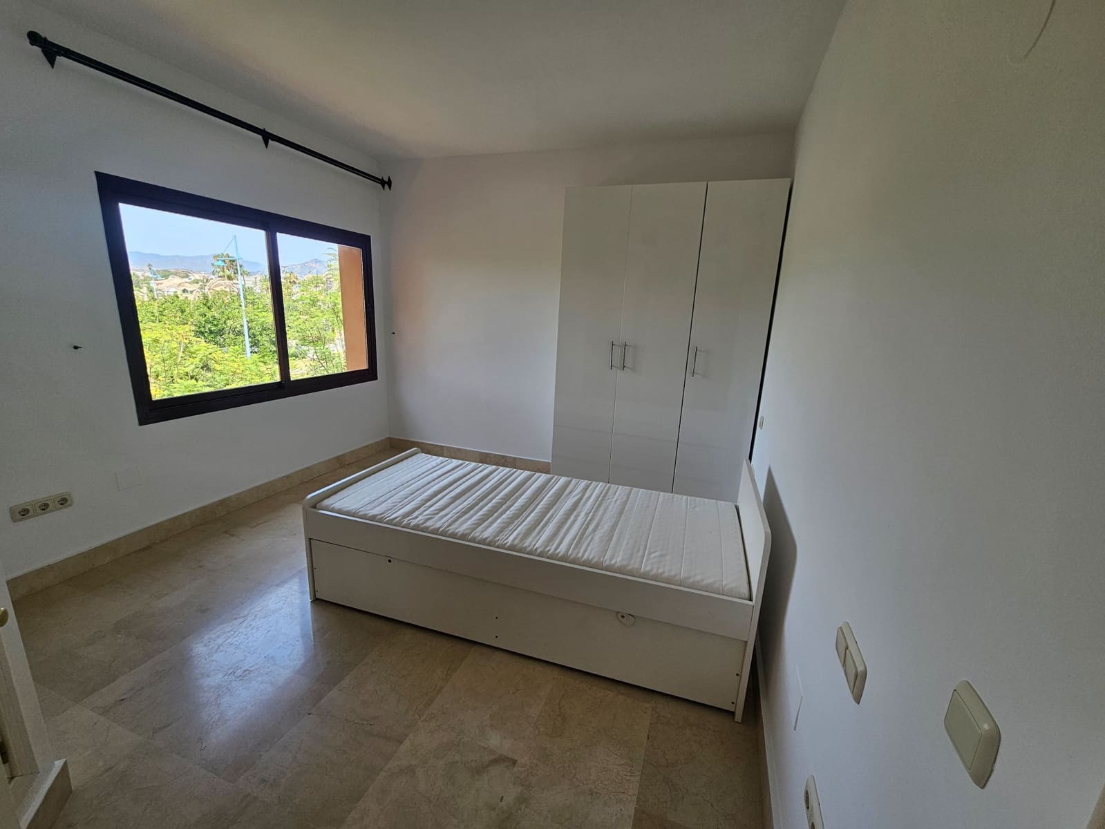 3 camera da letto Appartamento da affittare in Marbella con piscina garage - 3.900 € (Rif: 10021406)