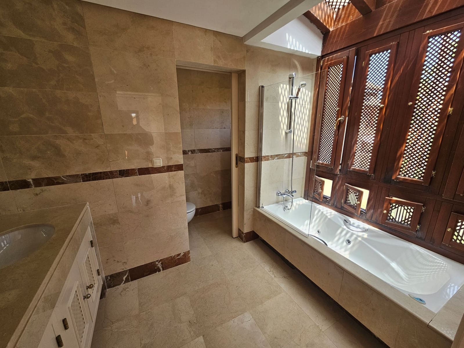 3 camera da letto Appartamento da affittare in Marbella con piscina garage - 3.900 € (Rif: 10021406)