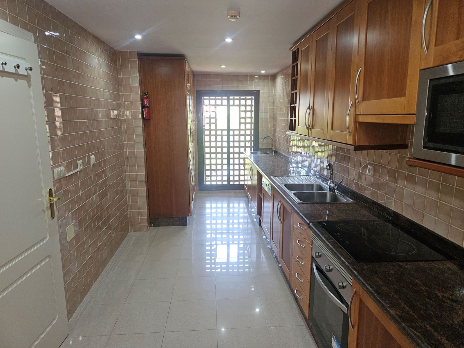 3 camera da letto Appartamento da affittare in Marbella con piscina garage - 3.900 € (Rif: 10021406)