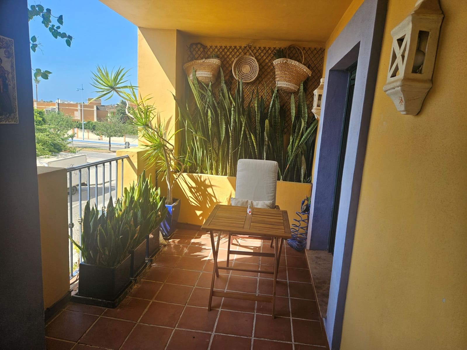 2 slaapkamer Appartement te huur in Marbella met zwembad - € 1.750 (Ref: 10030942)