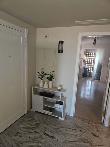 Apartamento de 4 habitaciones en Atalaya-Isdabe, Estepona en alquiler con piscina garaje - 3.500 € (Ref: 10031069)