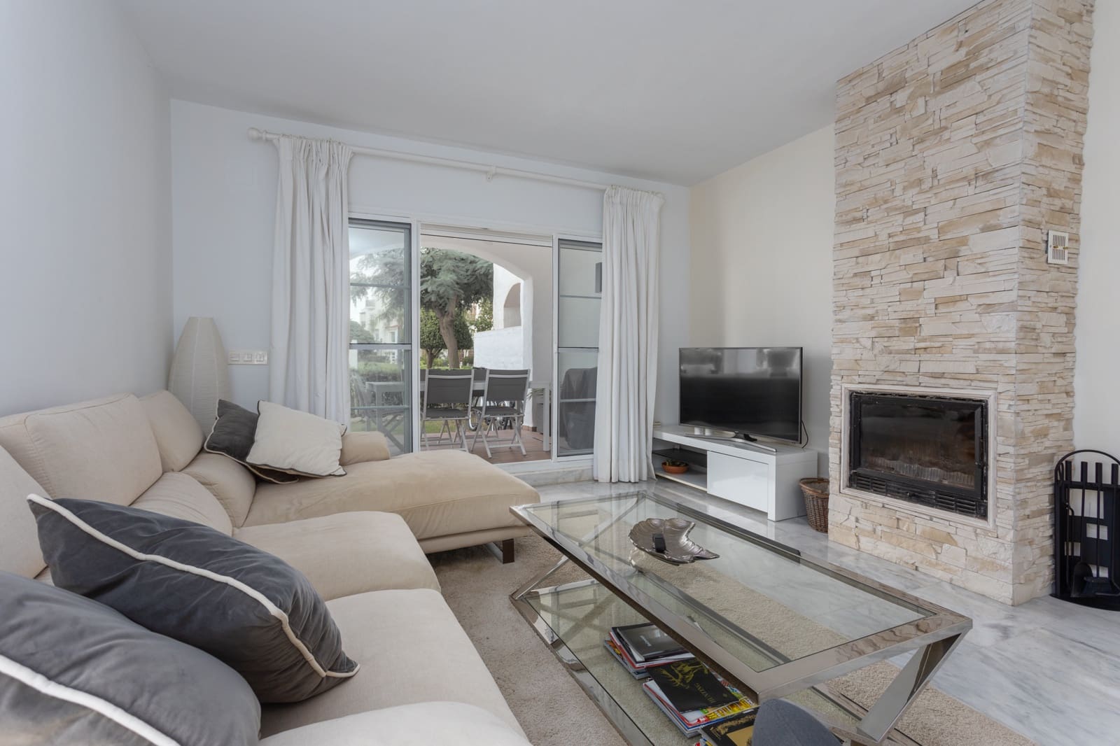 3 soveværelse Lejlighed til leje i San Pedro de Alcantara med swimmingpool garage - € 3.700 (Ref: 8323080)