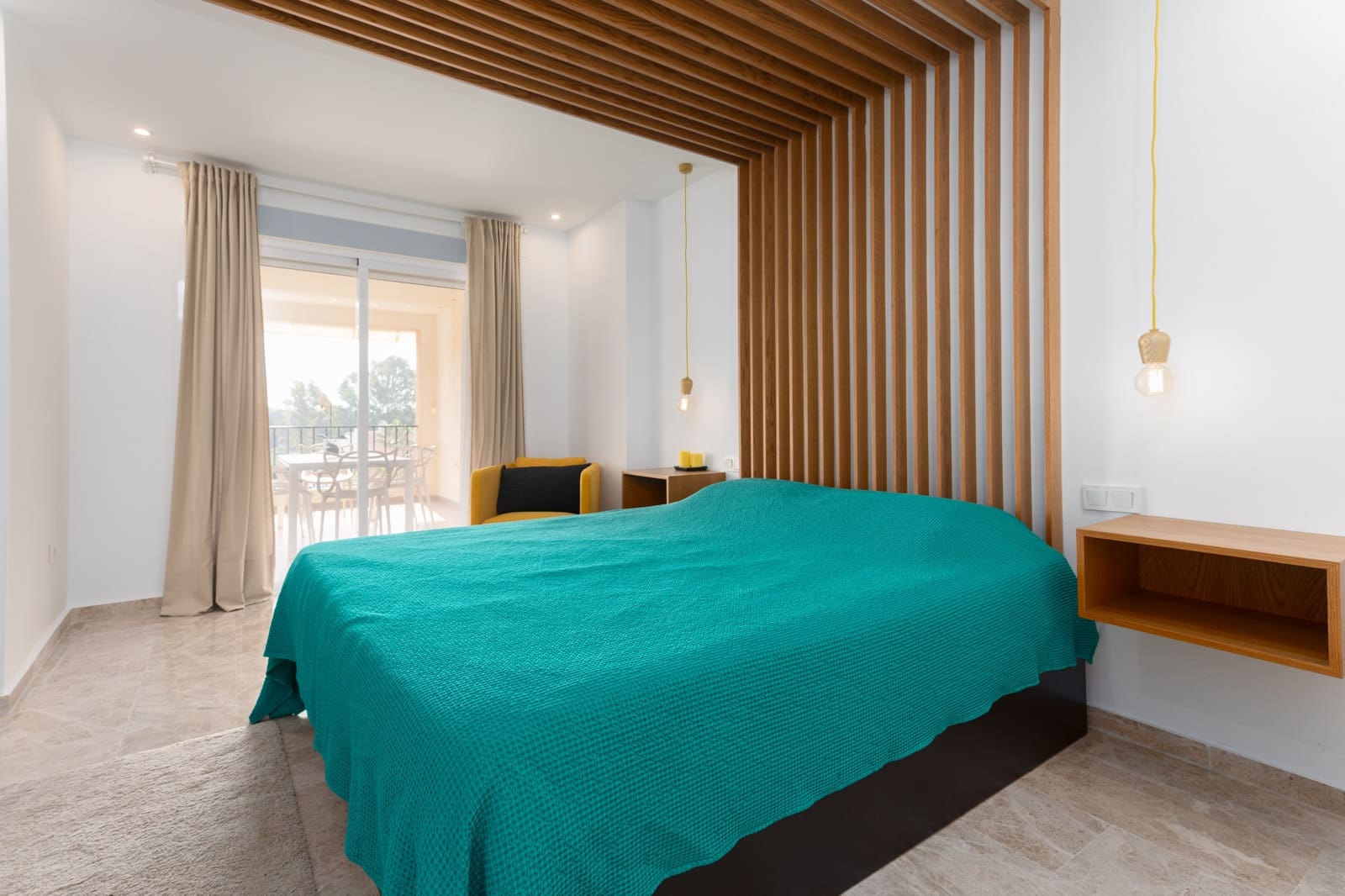 3 soveværelse Lejlighed til leje i Nueva Andalucia med swimmingpool garage - € 3.000 (Ref: 8323279)