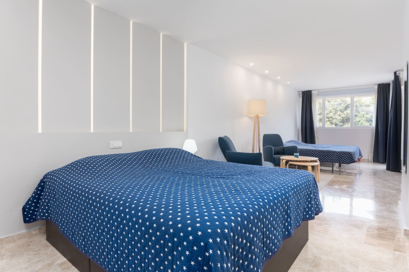 3 soveværelse Lejlighed til leje i Nueva Andalucia med swimmingpool garage - € 3.000 (Ref: 8323279)