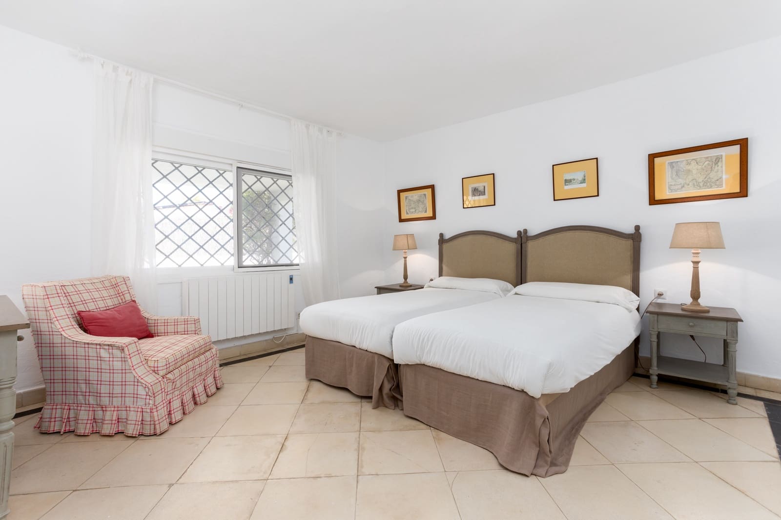 3 bedroom Villa for holiday rental in Guadalmina - € 2,875 (Ref: 8329093)