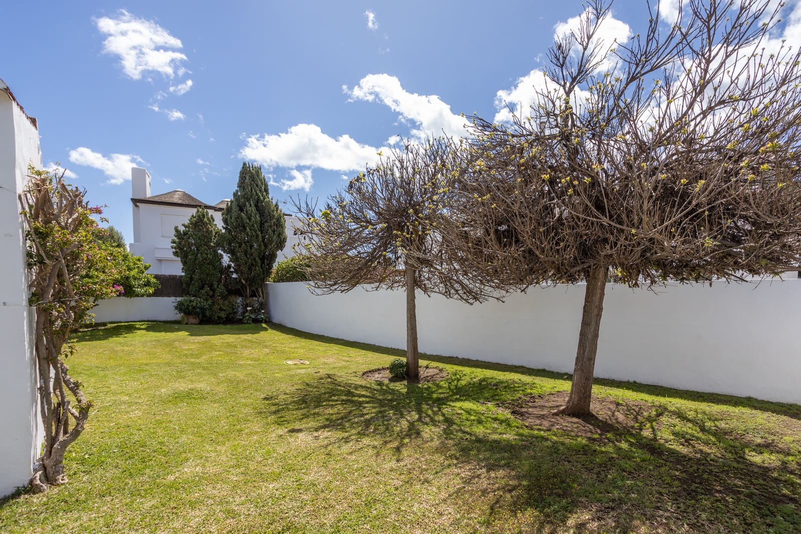 3 bedroom Villa for holiday rental in Guadalmina - € 2,875 (Ref: 8329093)