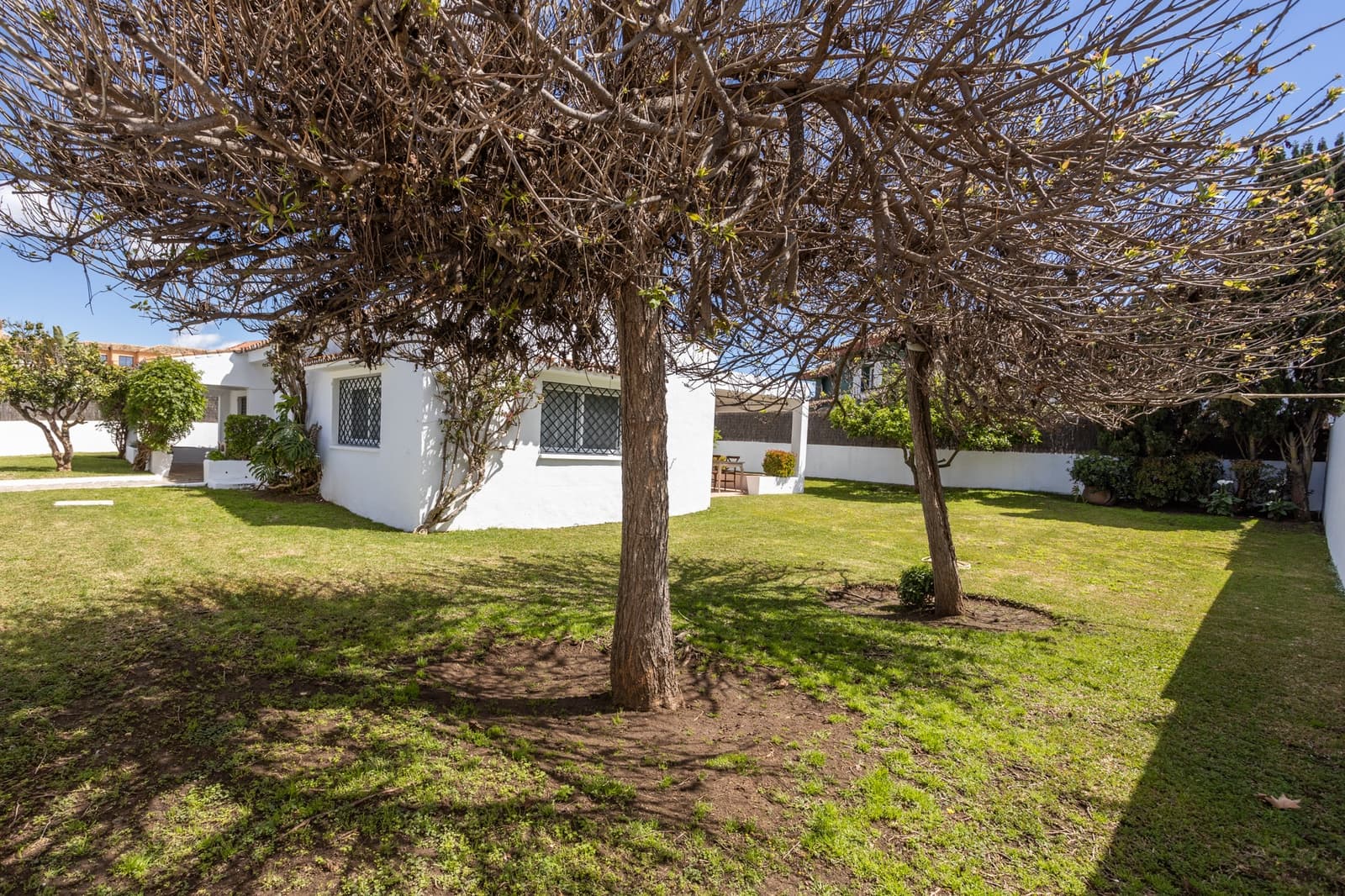 3 bedroom Villa for holiday rental in Guadalmina - € 2,875 (Ref: 8329093)