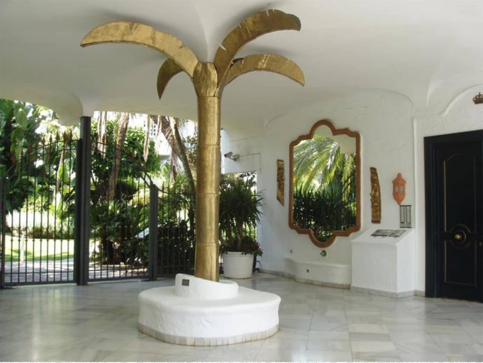 2 makuuhuone Huoneisto vuokrattavana paikassa Marbella mukana uima-altaan 
autotalli - 1 850 € (Ref: 8343863)