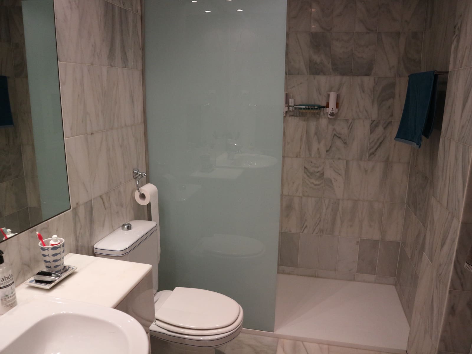 2 makuuhuone Huoneisto vuokrattavana paikassa Marbella mukana uima-altaan 
autotalli - 1 850 € (Ref: 8343863)