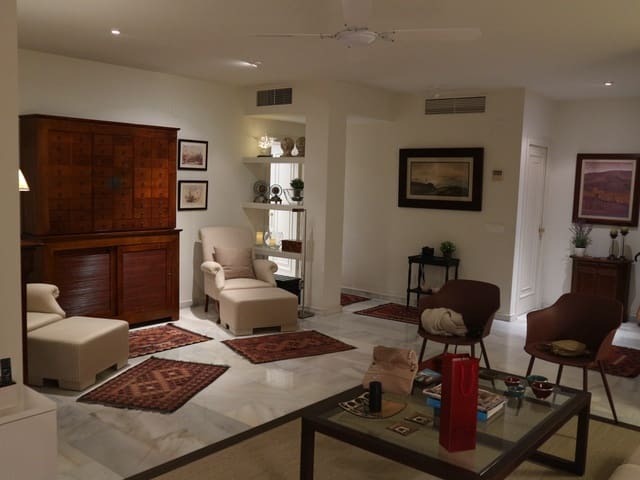 2 soverom Leilighet til leie i La Carolina - Guadalpín, Marbella med svømmebasseng garasje - € 1 850 (Ref: 8343863)