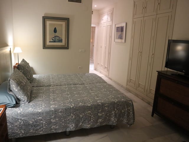 2 soverom Leilighet til leie i La Carolina - Guadalpín, Marbella med svømmebasseng garasje - € 1 850 (Ref: 8343863)