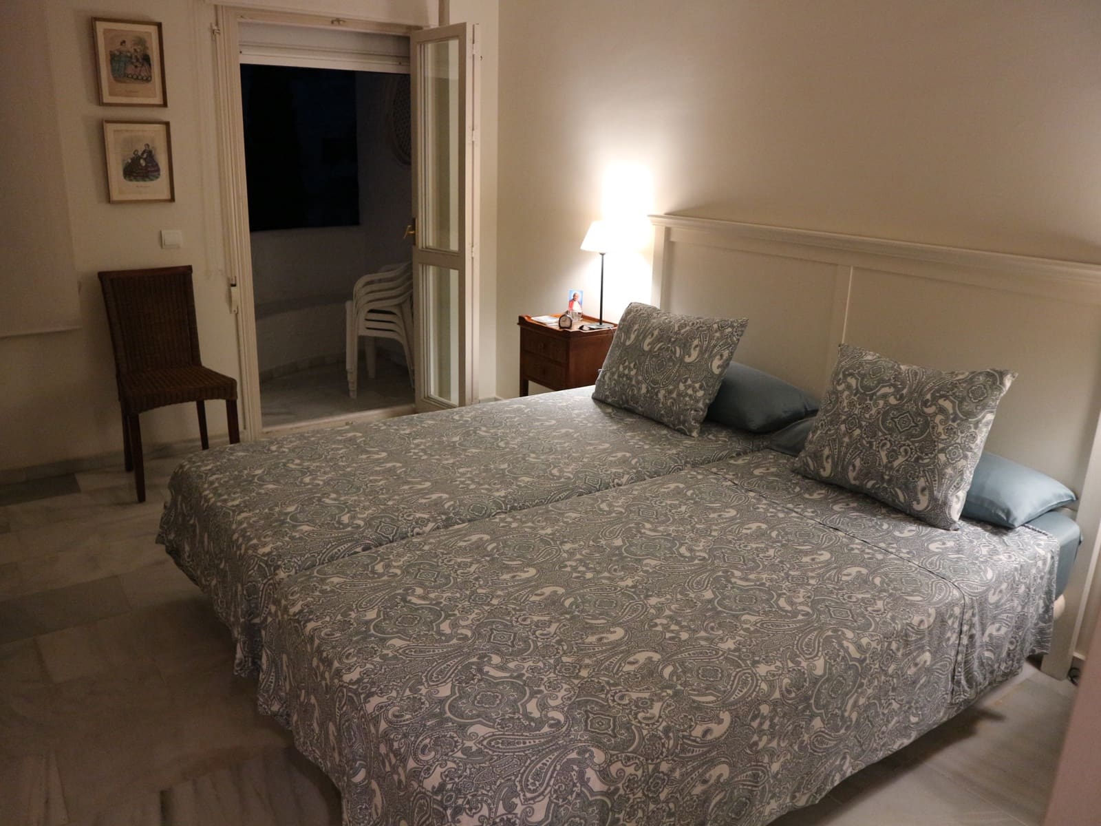 2 makuuhuone Huoneisto vuokrattavana paikassa Marbella mukana uima-altaan 
autotalli - 1 850 € (Ref: 8343863)