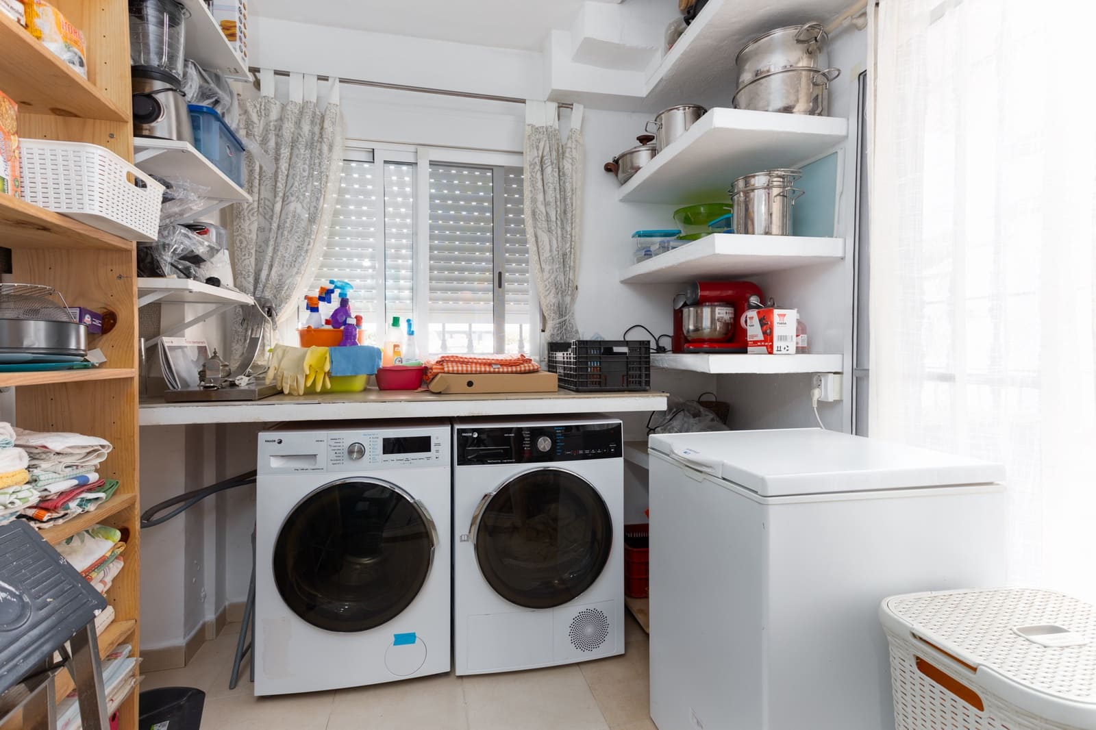 2 soveværelse Lejlighed til leje i Marbella med swimmingpool garage - € 2.500 (Ref: 8535527)