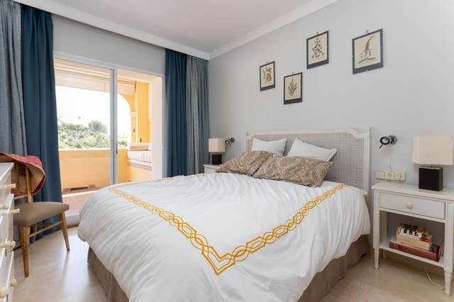 2 sovrum Lägenhet till salu i La Quinta, Benahavís med pool garage - 380 000 € (Ref: 8982821)