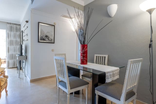 2 sovrum Lägenhet till salu i La Quinta, Benahavís med pool garage - 380 000 € (Ref: 8982821)