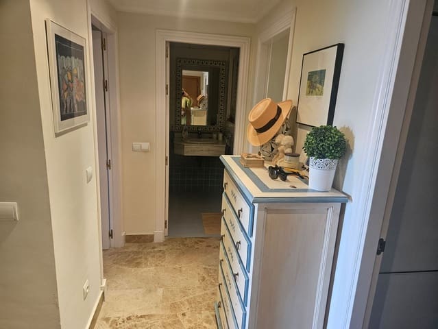 2 soveværelse Lejlighed til leje i Nueva Alcántara, Marbella med swimmingpool - € 1.550 (Ref: 9160103)