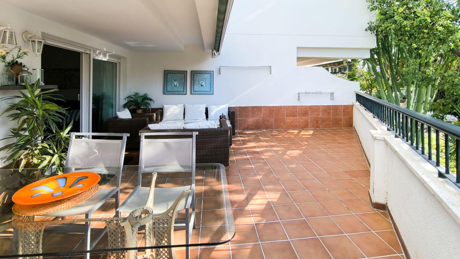 Apartamento de 2 habitaciones en Marbella en venta con piscina garaje - 365.000 € (Ref: 9459501)