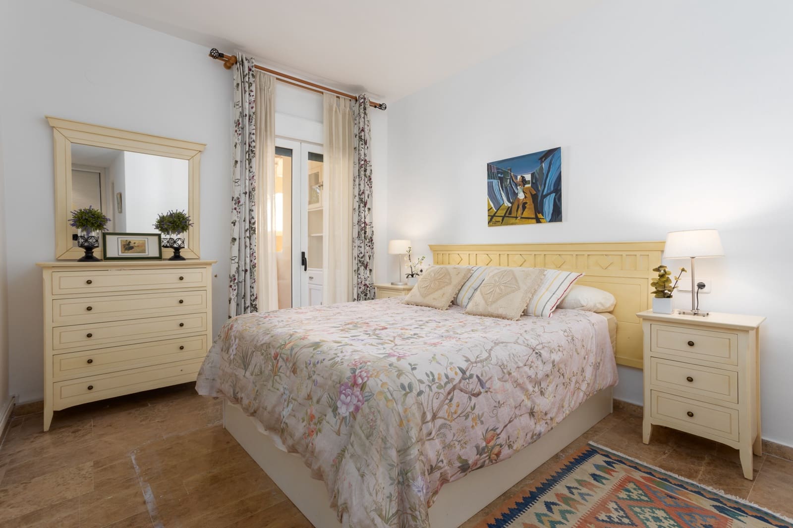 2 soveværelse Lejlighed til leje i Marbella med swimmingpool garage - € 2.000 (Ref: 9491657)