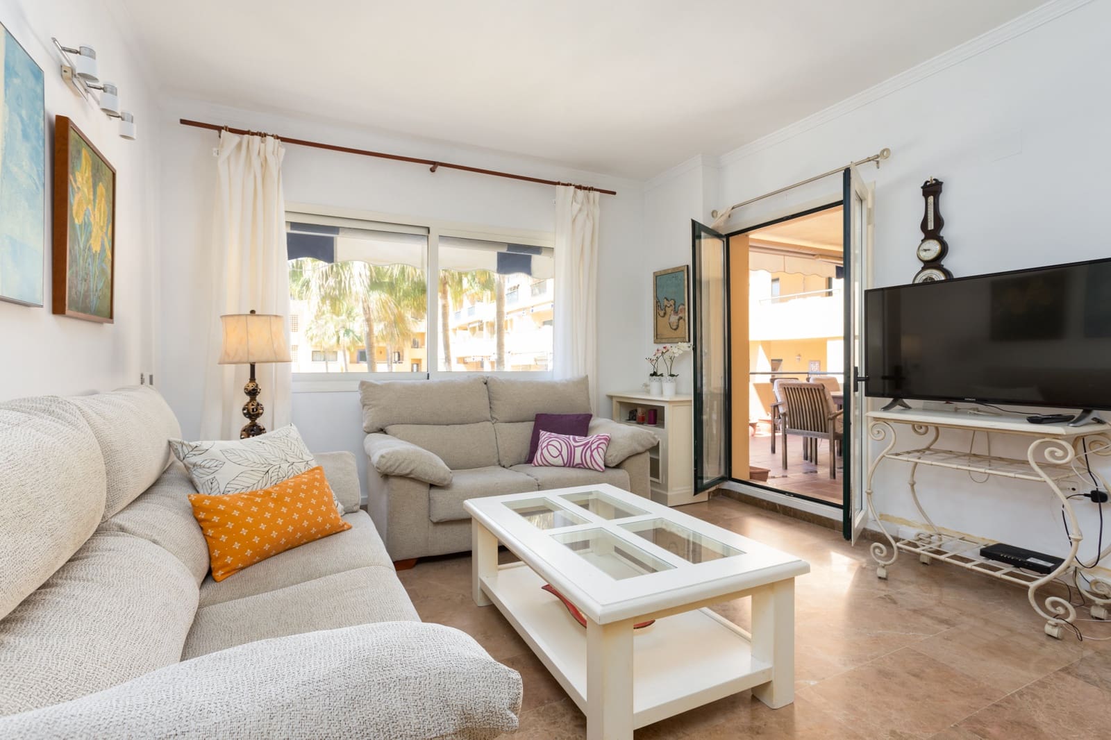 2 soveværelse Lejlighed til leje i Marbella med swimmingpool garage - € 2.000 (Ref: 9491657)