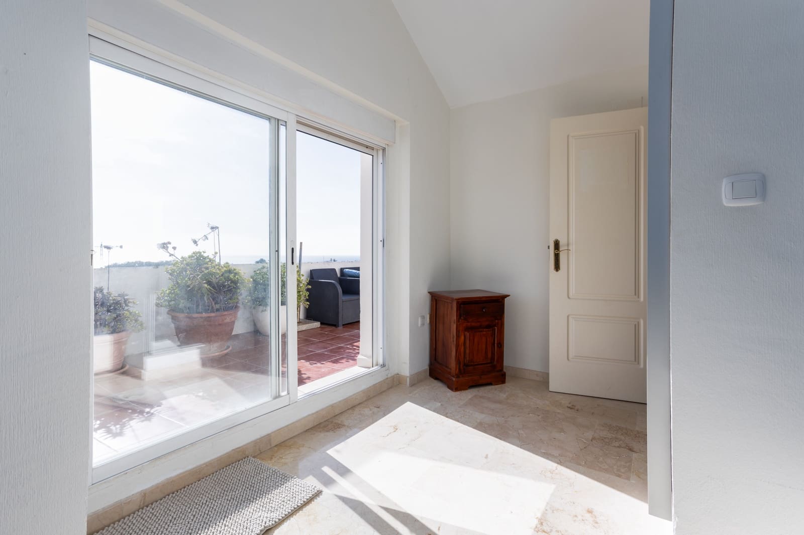 3 Zimmer Penthouse zu verkaufen in Marbella mit Pool Garage - 795.000 € (Ref: 9569622)