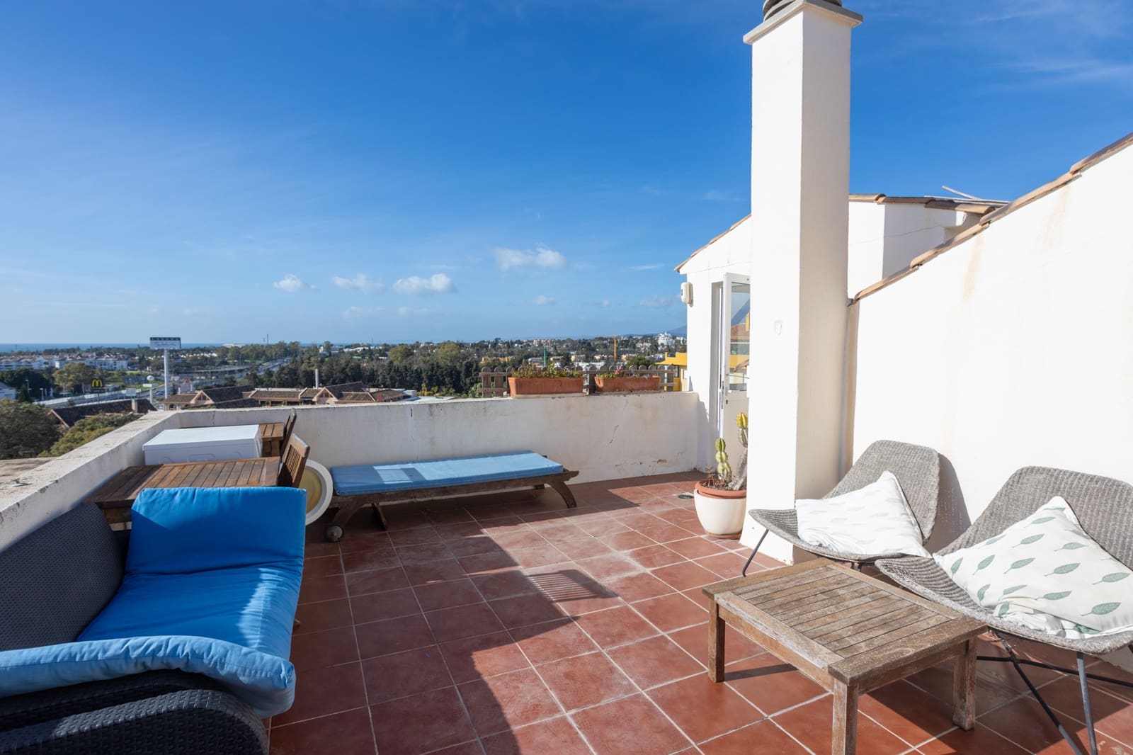 3 Zimmer Penthouse zu verkaufen in Marbella mit Pool Garage - 795.000 € (Ref: 9569622)