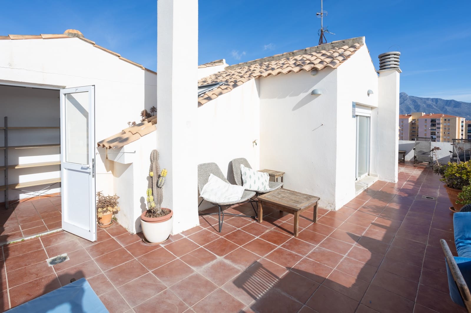 3 Zimmer Penthouse zu verkaufen in Marbella mit Pool Garage - 795.000 € (Ref: 9569622)