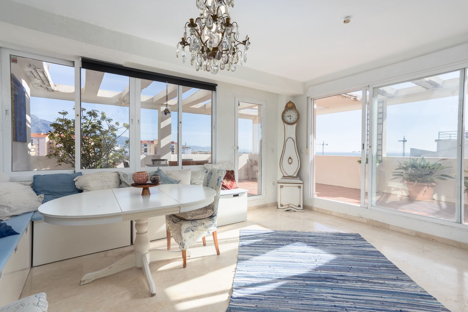 3 Zimmer Penthouse zu verkaufen in Marbella mit Pool Garage - 795.000 € (Ref: 9569622)