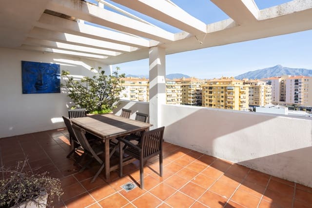 3 quarto Penthouse para venda em San Pedro de Alcántara Pueblo, Marbella com piscina garagem - 795 000 € (Ref: 9569622)