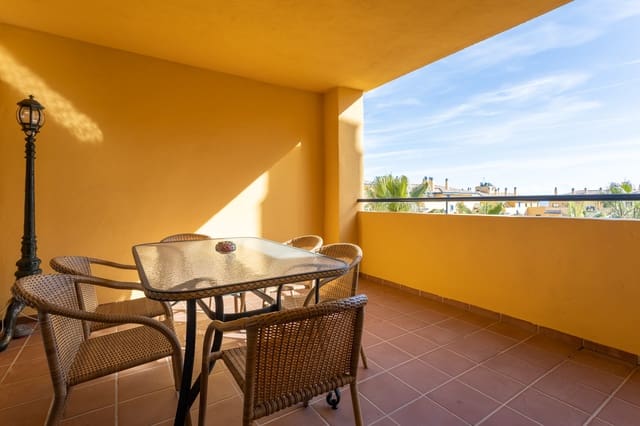 2 makuuhuone Huoneisto lomavuokrausta paikassa Nueva Alcántara, Marbella mukana uima-altaan 
autotalli - 1 000 € (Ref: 9606562)