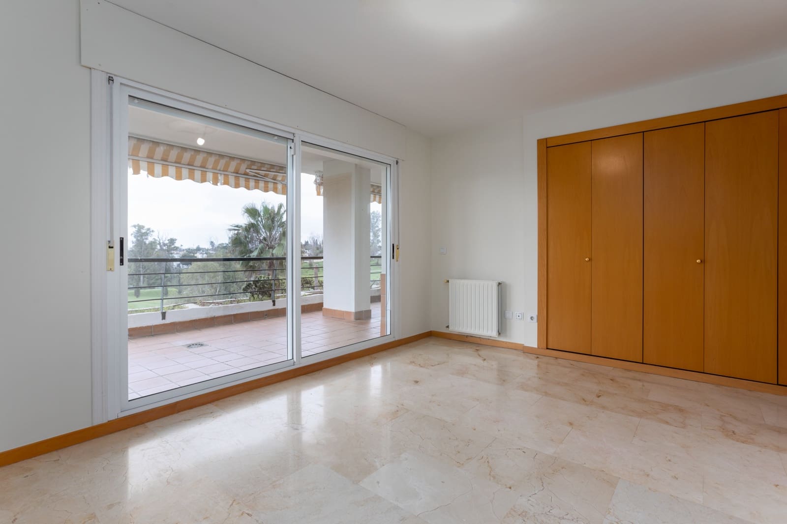 3 bedroom Apartment for sale in Malaga city with pool garage - € 540,000 (Ref: 9720432)
