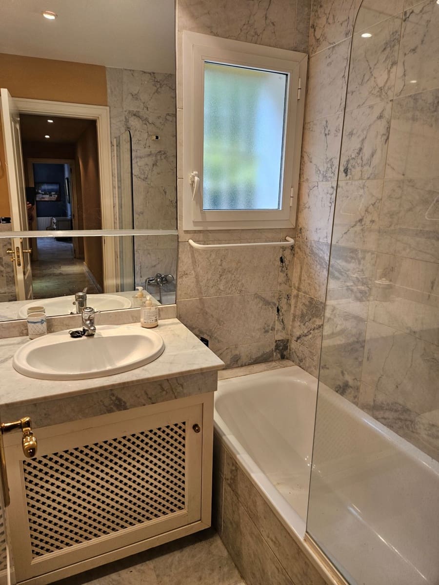 3 bedroom Apartment for sale in Marbella with pool garage - € 499,000 (Ref: 9733645)