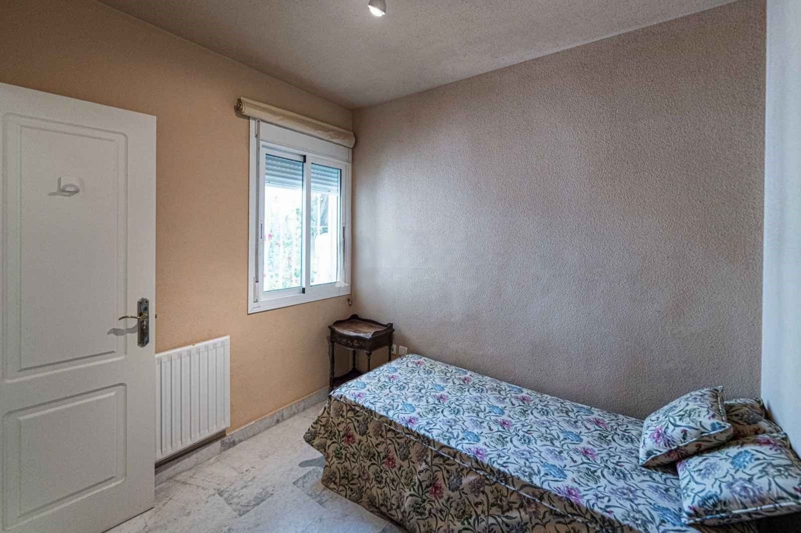 3 bedroom Apartment for sale in Marbella with pool garage - € 499,000 (Ref: 9733645)