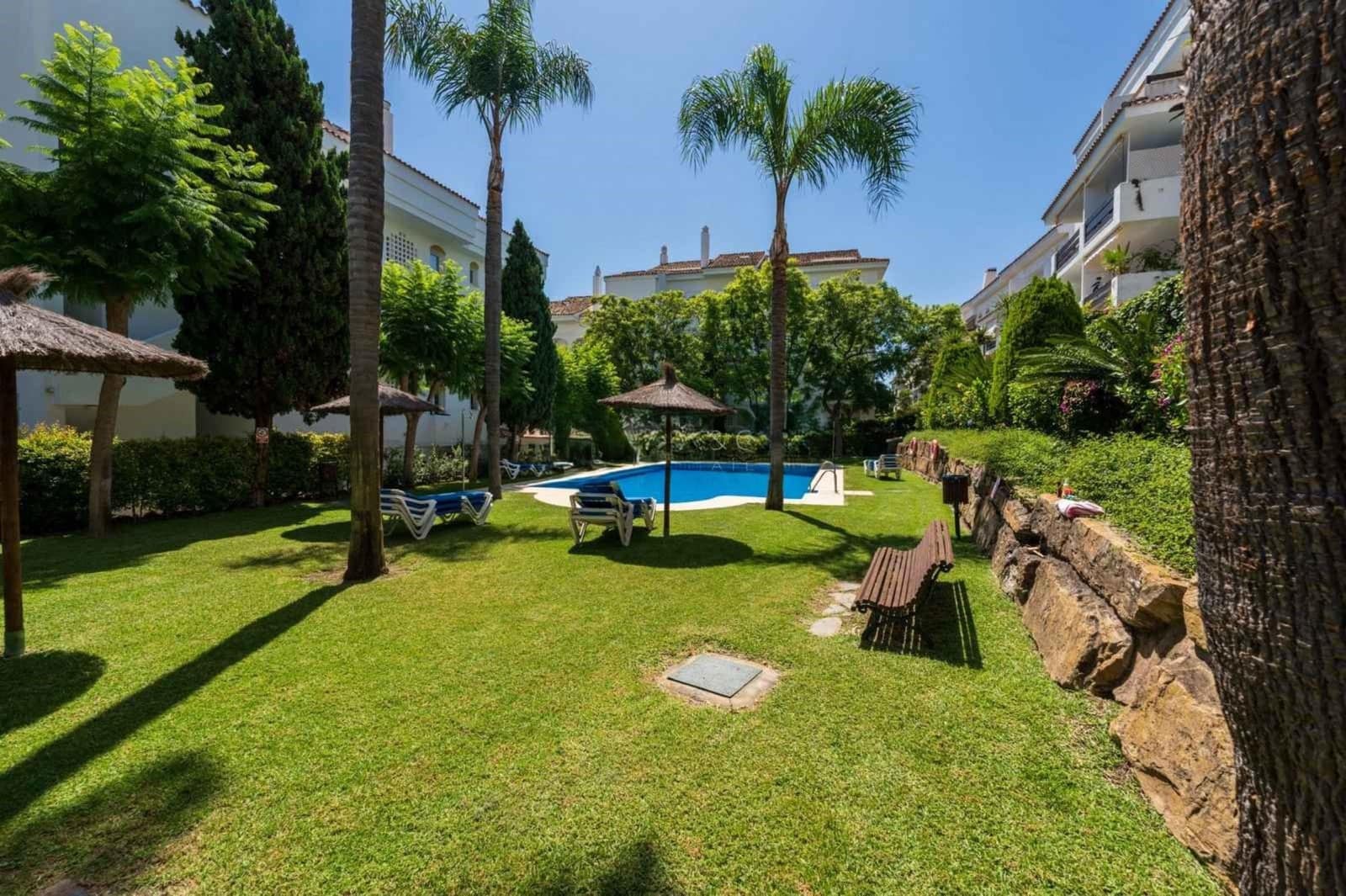 3 bedroom Apartment for sale in Marbella with pool garage - € 499,000 (Ref: 9733645)